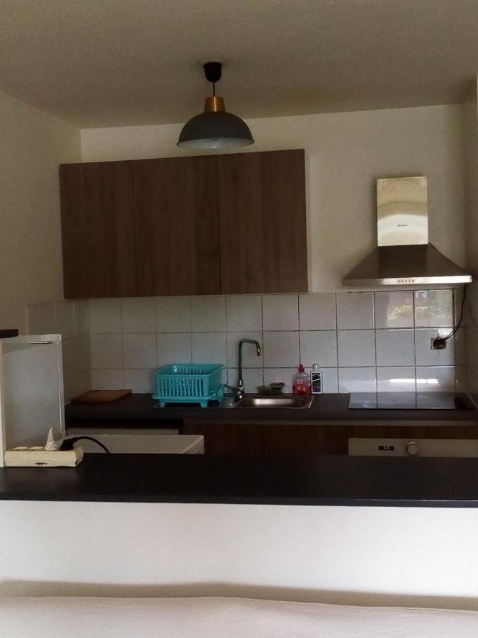 Apartamento Au Meublé des Roches Saint-Gilles-les-Bains Exterior foto